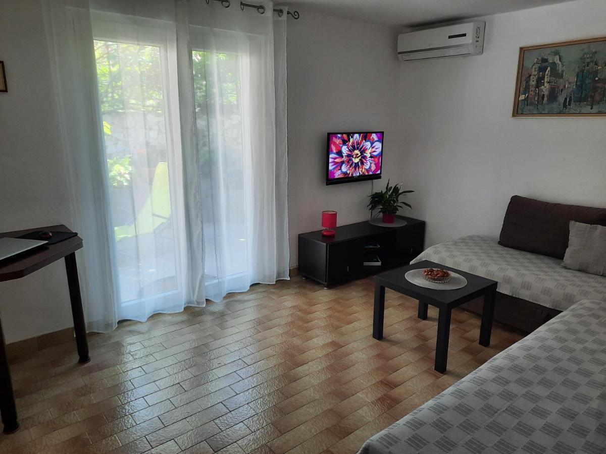 Apartment Ema Трогір Екстер'єр фото