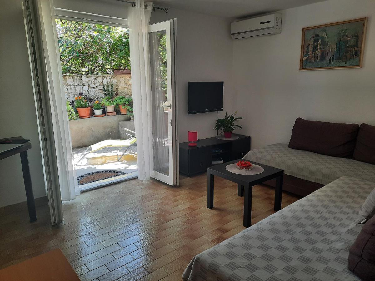 Apartment Ema Трогір Екстер'єр фото